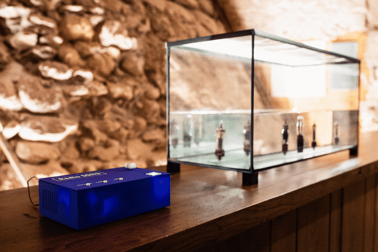 La vasca a risonanza idrica e la console